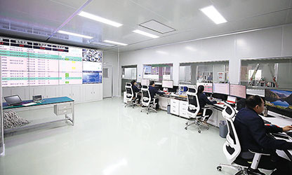 央媒持續(xù)關(guān)注 虹潤(rùn)再增信心--新華社客戶端專題報(bào)道巜福建順昌虹潤(rùn)儀表的國(guó)產(chǎn)化之路》，生動(dòng)描述虹潤(rùn)公司近年走過(guò)的成功之路