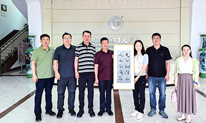 上海理工大學校友處、光電學院一行拜訪杰出校友林善平